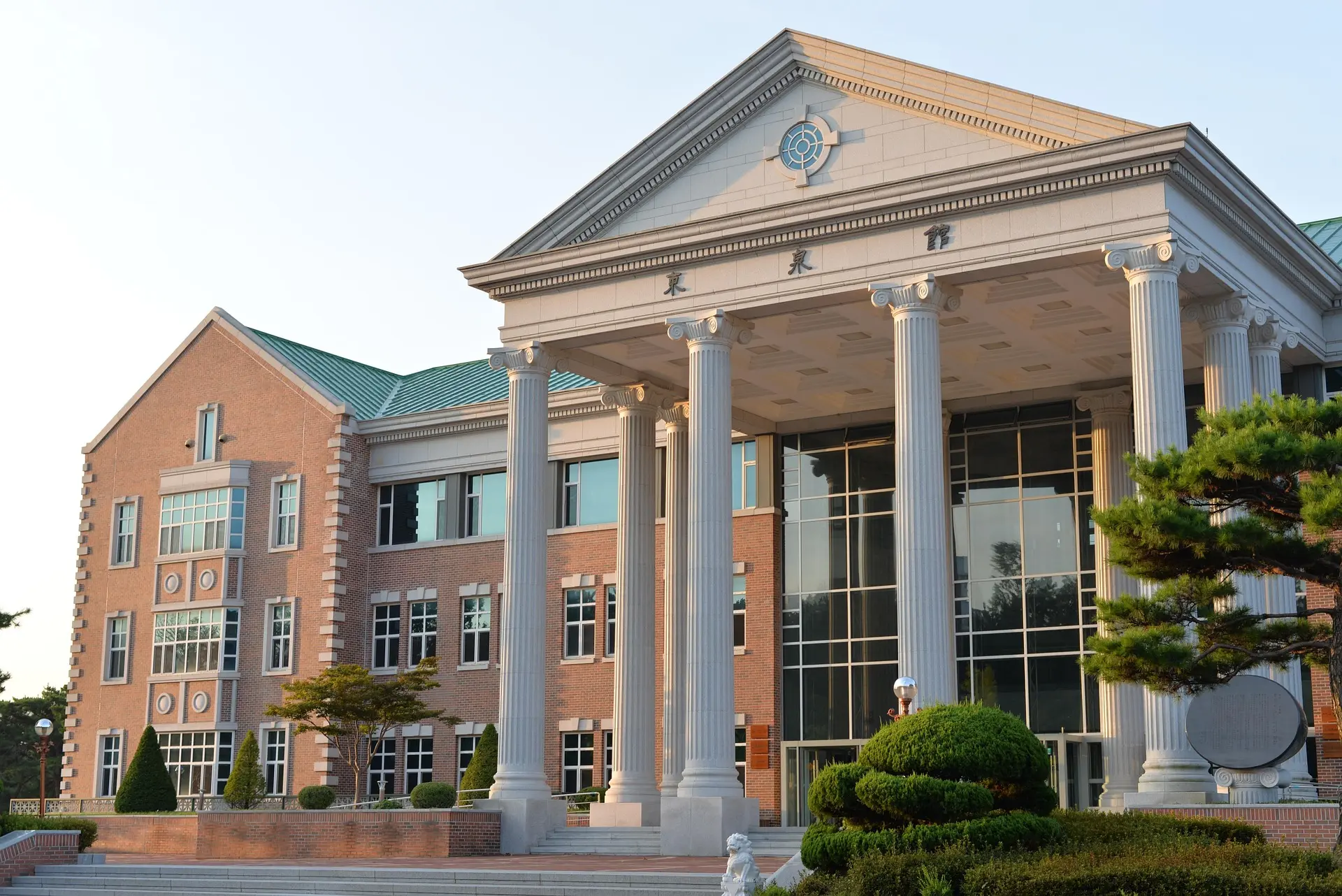 Public Sector EV charging image